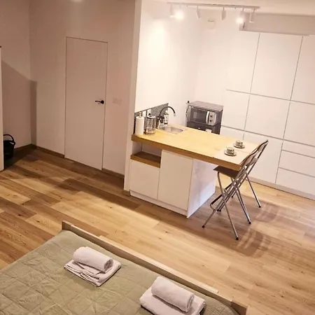 Justinrent Zolnierska 12 * Legnica