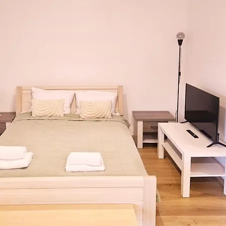 Justinrent Zolnierska 12